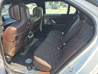 2026 BMW 7 Series 740i xDrive – miniatura 13