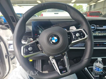 2026 BMW 7 Series 740i xDrive – miniatura 10