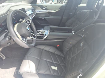 2026 BMW 7 Series 740i xDrive – miniatura 7