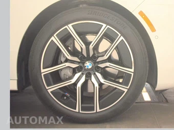 2026 BMW 7 Series 740i xDrive – miniatura 10