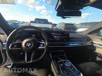 2026 BMW 7 Series 740i xDrive – miniatura 17