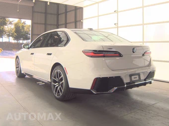 2026 BMW 7 Series 740i xDrive – miniatura 8
