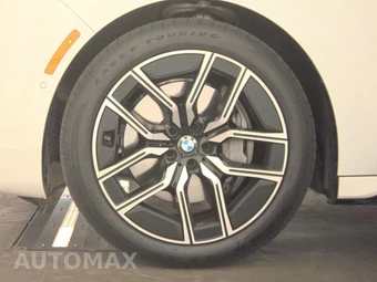 2026 BMW 7 Series 740i xDrive – miniatura 9