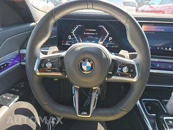 2026 BMW 7 Series 740i xDrive - miniatura 10