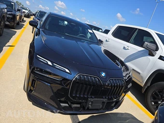 2026 BMW 7 Series 740i xDrive - miniatura 2