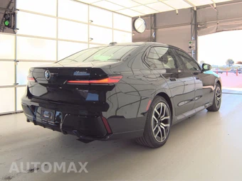 2026 BMW 7 Series 740i xDrive - miniatura 5