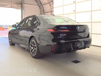 2026 BMW 7 Series 740i xDrive - miniatura 8