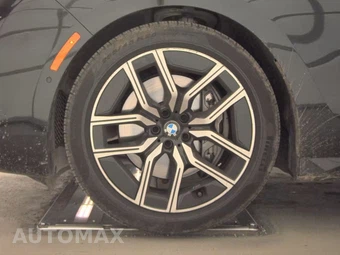 2026 BMW 7 Series 740i xDrive – miniatura 9