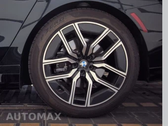 2026 BMW 7 Series 740i xDrive - miniatura 12
