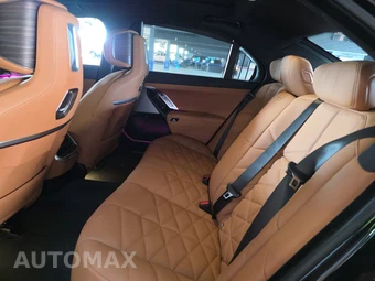 2026 BMW 7 Series 740i xDrive - miniatura 19