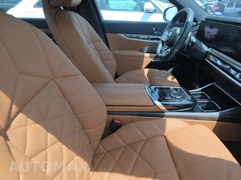 2026 BMW 7 Series 740i xDrive – miniatura 14