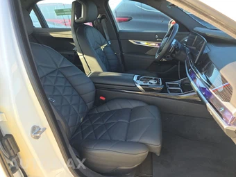 2026 BMW 7 Series 740i xDrive – miniatura 14