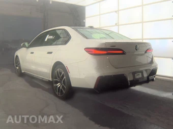 2026 BMW 7 Series 740i xDrive – miniatura 8