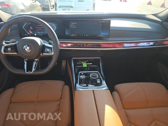 2026 BMW 7 Series 740i xDrive – miniatura 17