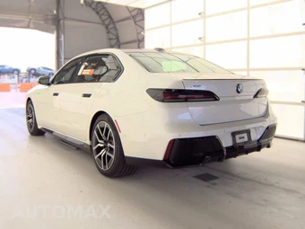 2026 BMW 7 Series 740i xDrive - miniatura 8