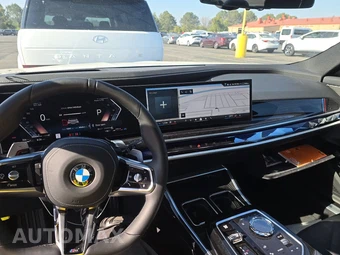 2026 BMW 7 Series 740i xDrive – miniatura 11
