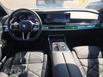 2026 BMW 7 Series 740i xDrive - miniatura 17
