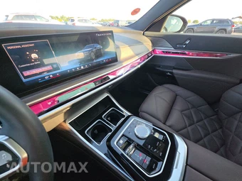 2026 BMW 7 Series 740i xDrive – miniatura 17
