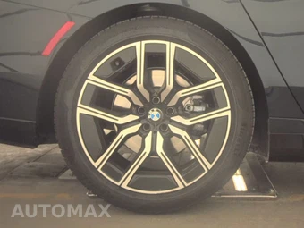 2026 BMW 7 Series 740i xDrive – miniatura 11
