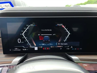 2026 BMW 7 Series 740i xDrive – miniatura 18