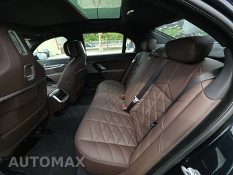 2026 BMW 7 Series 740i xDrive – miniatura 19