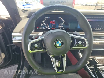 2026 BMW 7 Series 740i xDrive – miniatura 10