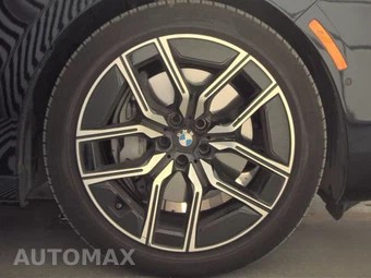 2026 BMW 7 Series 740i xDrive – miniatura 10