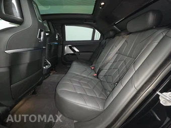 2026 BMW 7 Series 740i xDrive - miniatura 13