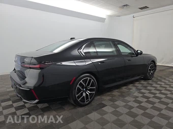 2026 BMW 7 Series 740i xDrive - miniatura 4