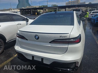 2026 BMW 7 Series 760i xDrive - miniatura 5