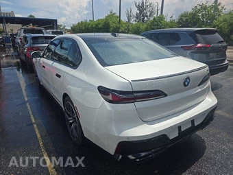 2026 BMW 7 Series 760i xDrive - miniatura 6