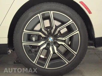 2026 BMW 7 Series 760i xDrive - miniatura 12