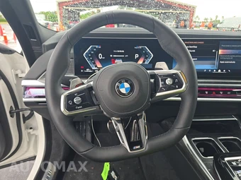 2026 BMW 7 Series 760i xDrive - miniatura 16