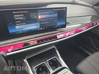 2026 BMW 7 Series 760i xDrive - miniatura 17