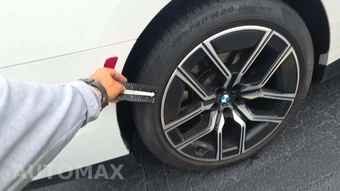 2026 BMW 7 Series 760i xDrive - miniatura 28