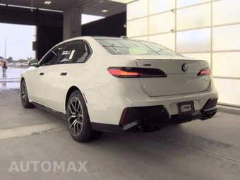 2026 BMW 7 Series 760i xDrive - miniatura 8