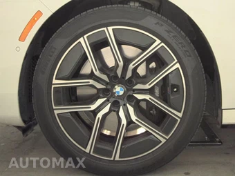 2026 BMW 7 Series 760i xDrive - miniatura 9
