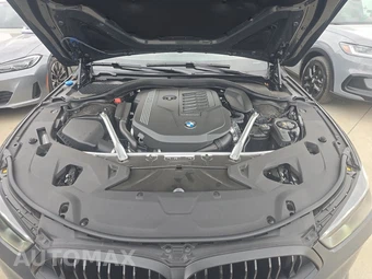 2026 BMW 8 Series Convertible 840i – miniatura 15