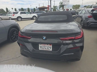 2026 BMW 8 Series Convertible 840i – miniatura 5