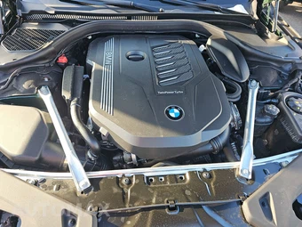 2026 BMW 8 Series Convertible 840i xDrive – miniatura 15