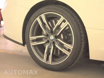 2026 BMW 8 Series Convertible 840i xDrive - miniatura 11