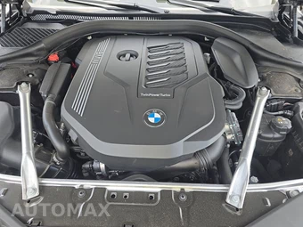 2026 BMW 8 Series Gran Coupe 840i Sedan – miniatura 22