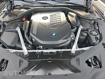 2026 BMW 8 Series Gran Coupe 840i Sedan - miniatura 22
