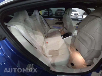 2026 BMW 8 Series Gran Coupe 840i xDrive Sedan - miniatura 16