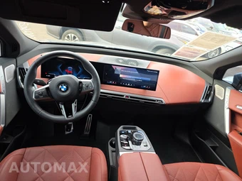 2026 BMW iX xDrive45 M SPORT LINE - miniatura 11