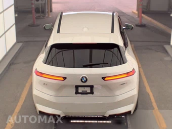 2026 BMW iX xDrive45 - miniatura 5