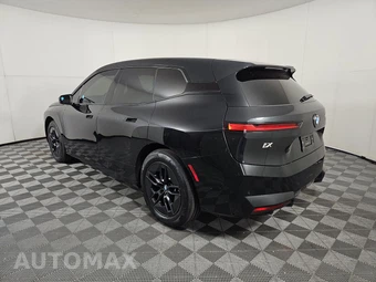 2026 BMW iX xDrive45 - miniatura 6