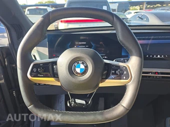 2026 BMW iX xDrive45 - miniatura 10