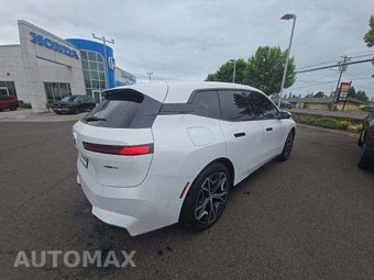 2026 BMW iX xDrive45 - miniatura 3