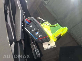 2026 BMW M3 Sedan Competition xDrive – miniatura 8